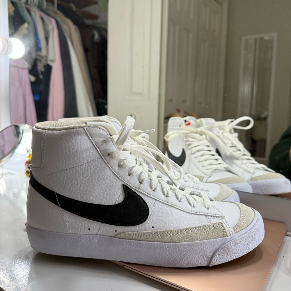 Nike Blazer mid 77 sneakers size 7y